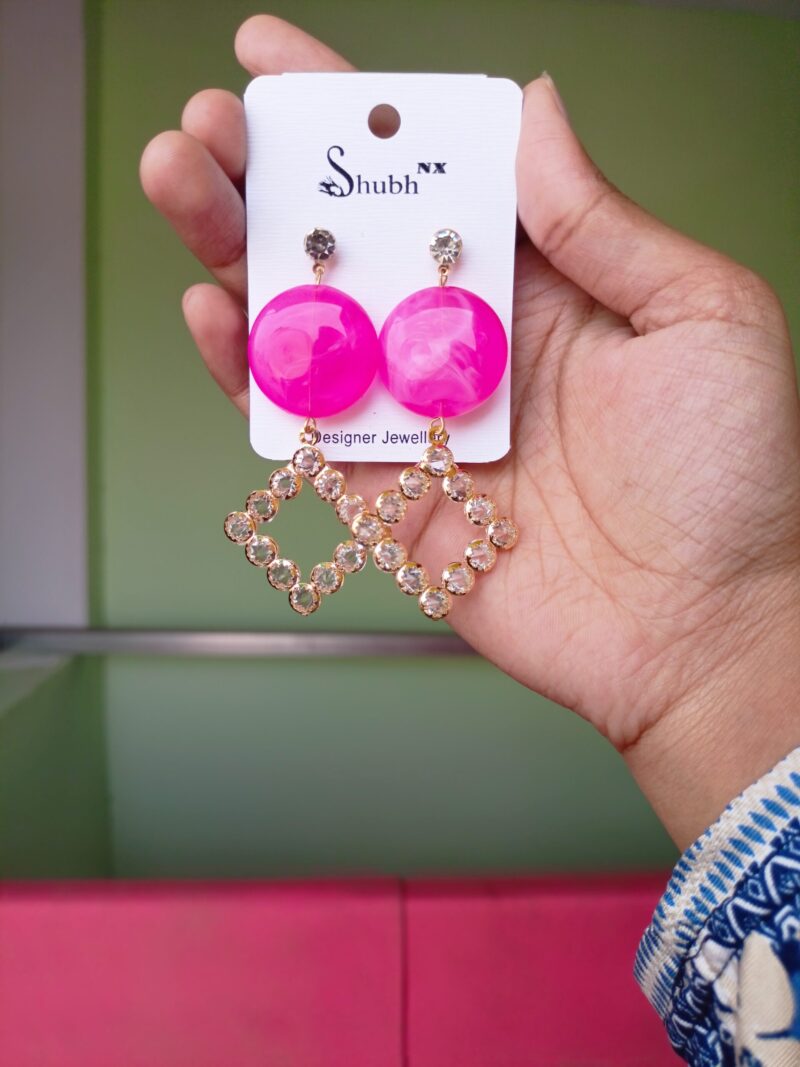 marvel pink earring - Image 2