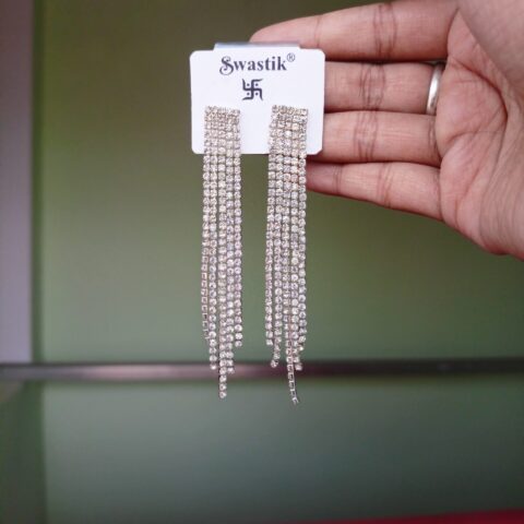 Shiny stone earring