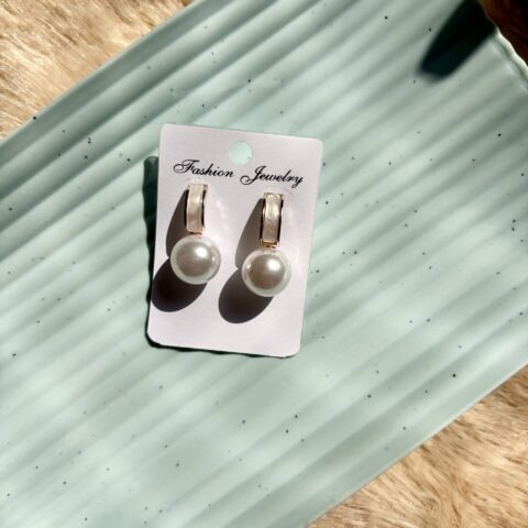 shiny pearl drop studs