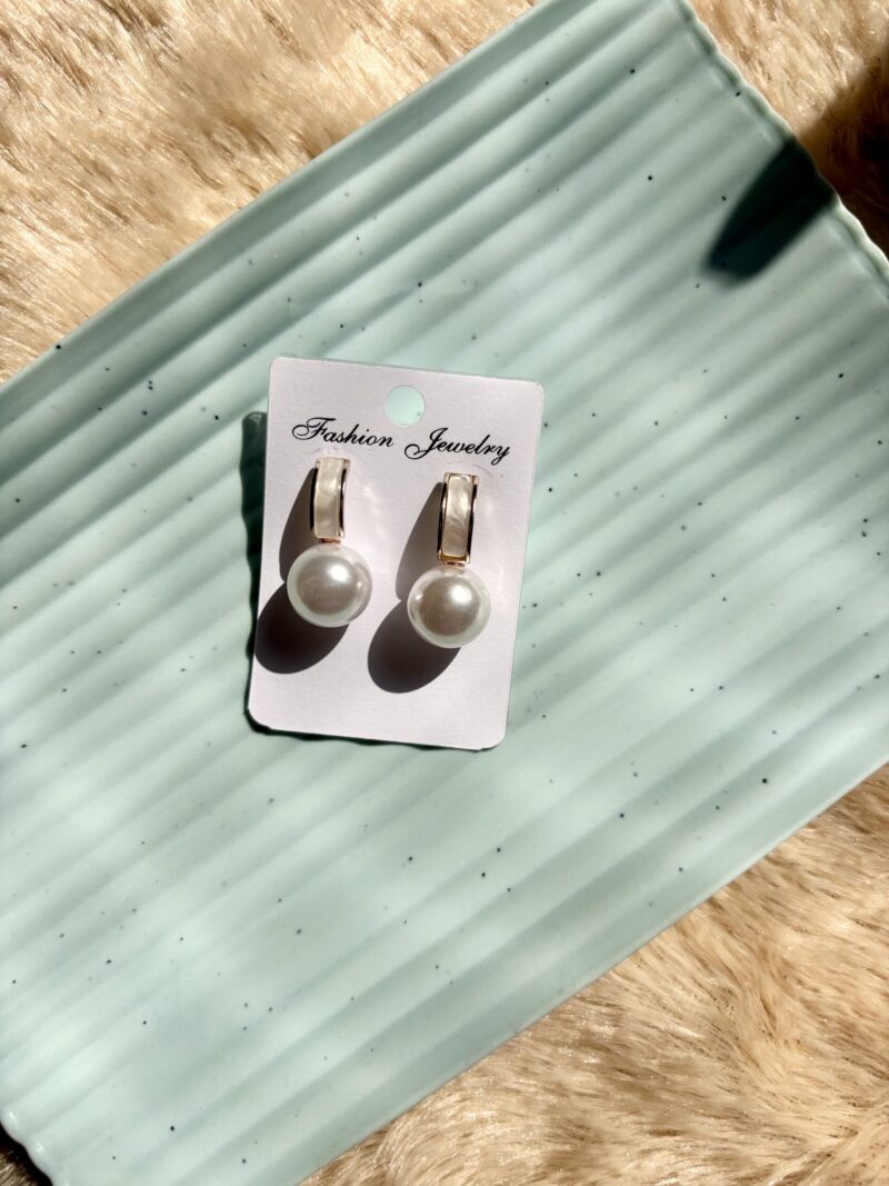 shiny pearl drop studs