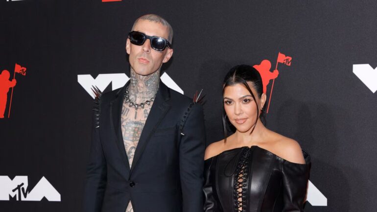 kourtney kardashian husband